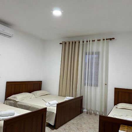 Melas Villa Durrës Extérieur photo