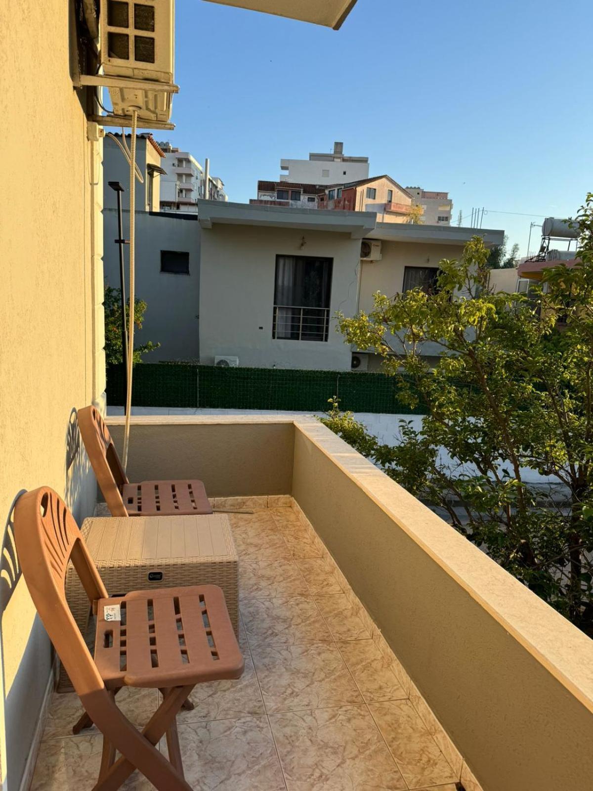 Melas Villa Durrës Extérieur photo