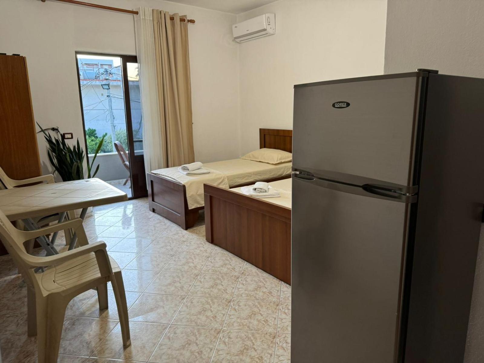 Melas Villa Durrës Extérieur photo